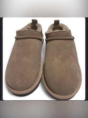 UGG brown suede slippers Size 8 lining #shearling #slippers